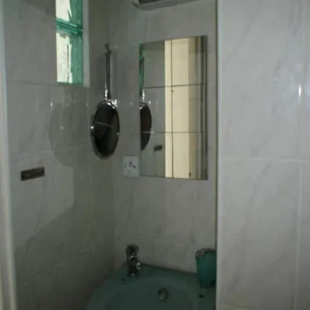 Studio For 2 People *
