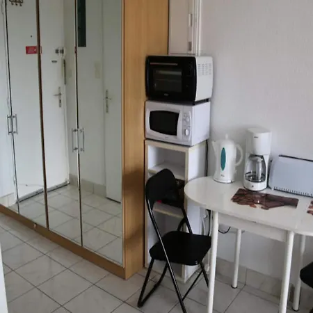 Studio For 2 People
